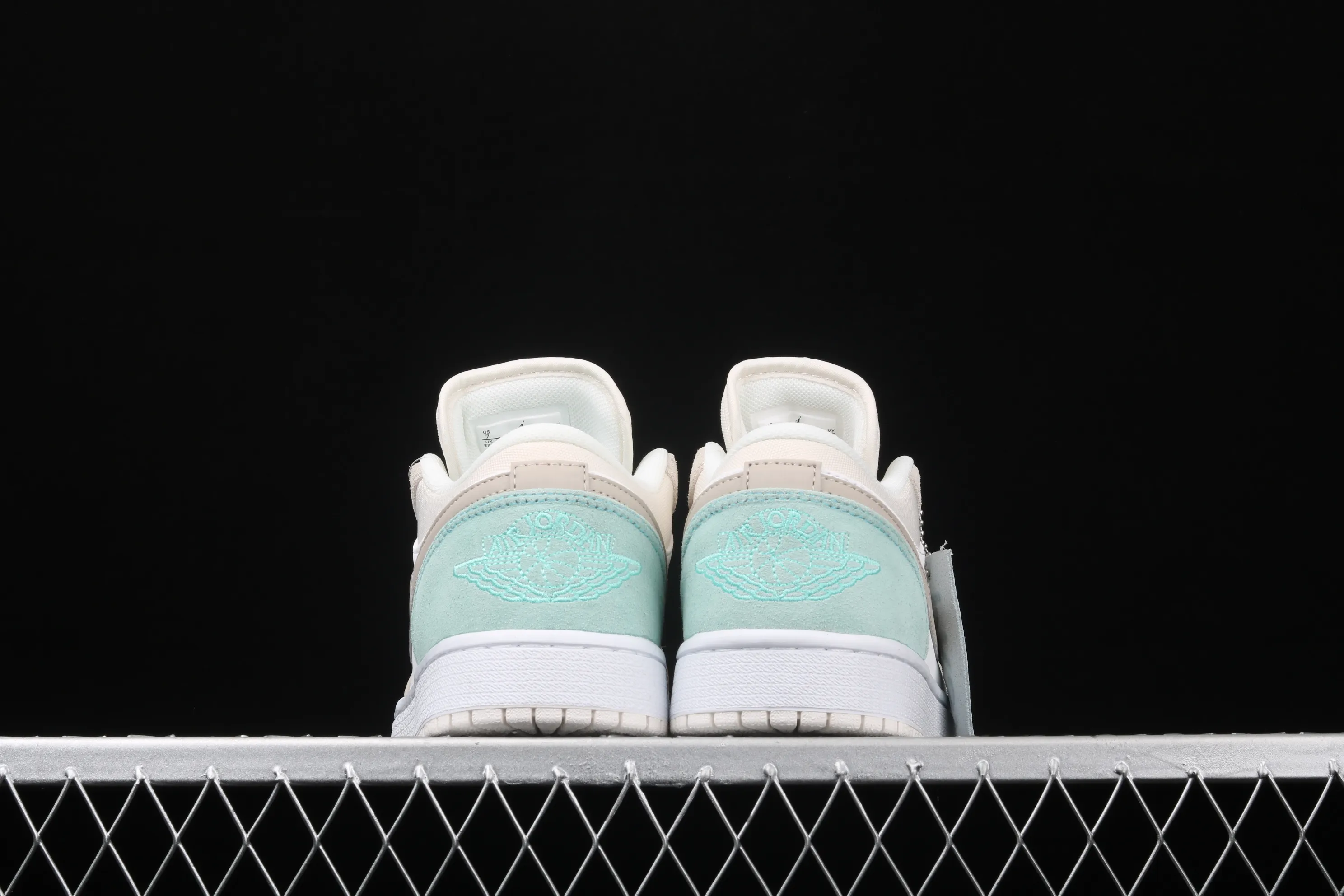 All categories Air Jordan Jordan series basketball shoes Air Jordan 1 Low Air Jordan 1 Low "Paris" AJ1 Joe 1 Paris low-top basketball shoes CV3043-100
